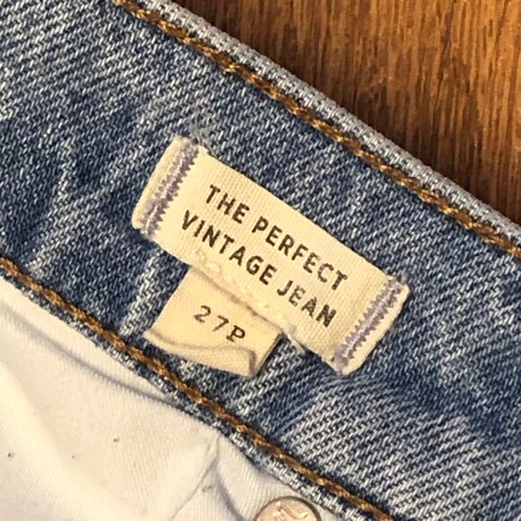 Madewell The Perfect Vintage Jean Light Wash Distressed Raw Hem Size 27P - Picture 11 of 13